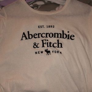 Abercrombie & Fitch Graphic Tee